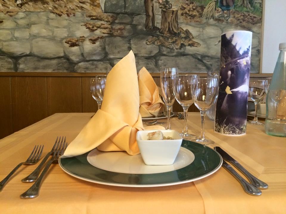 Hotel Vittoria Folgaria Bagian luar foto